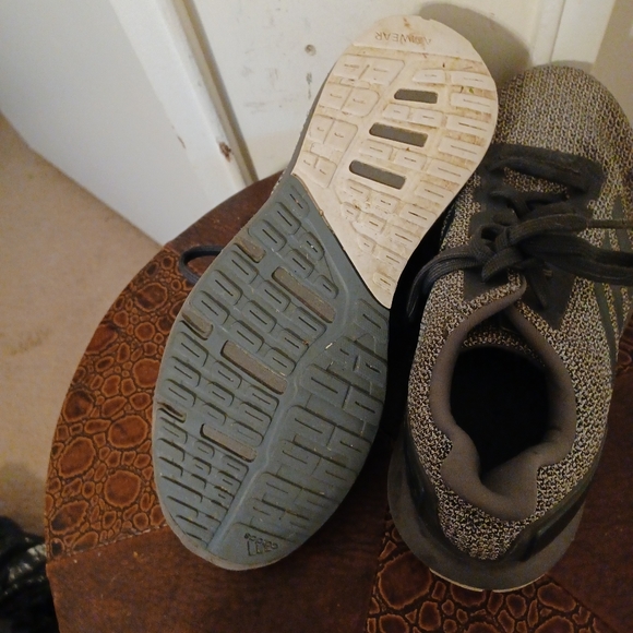 Mens adidas sneakers - Picture 3 of 4